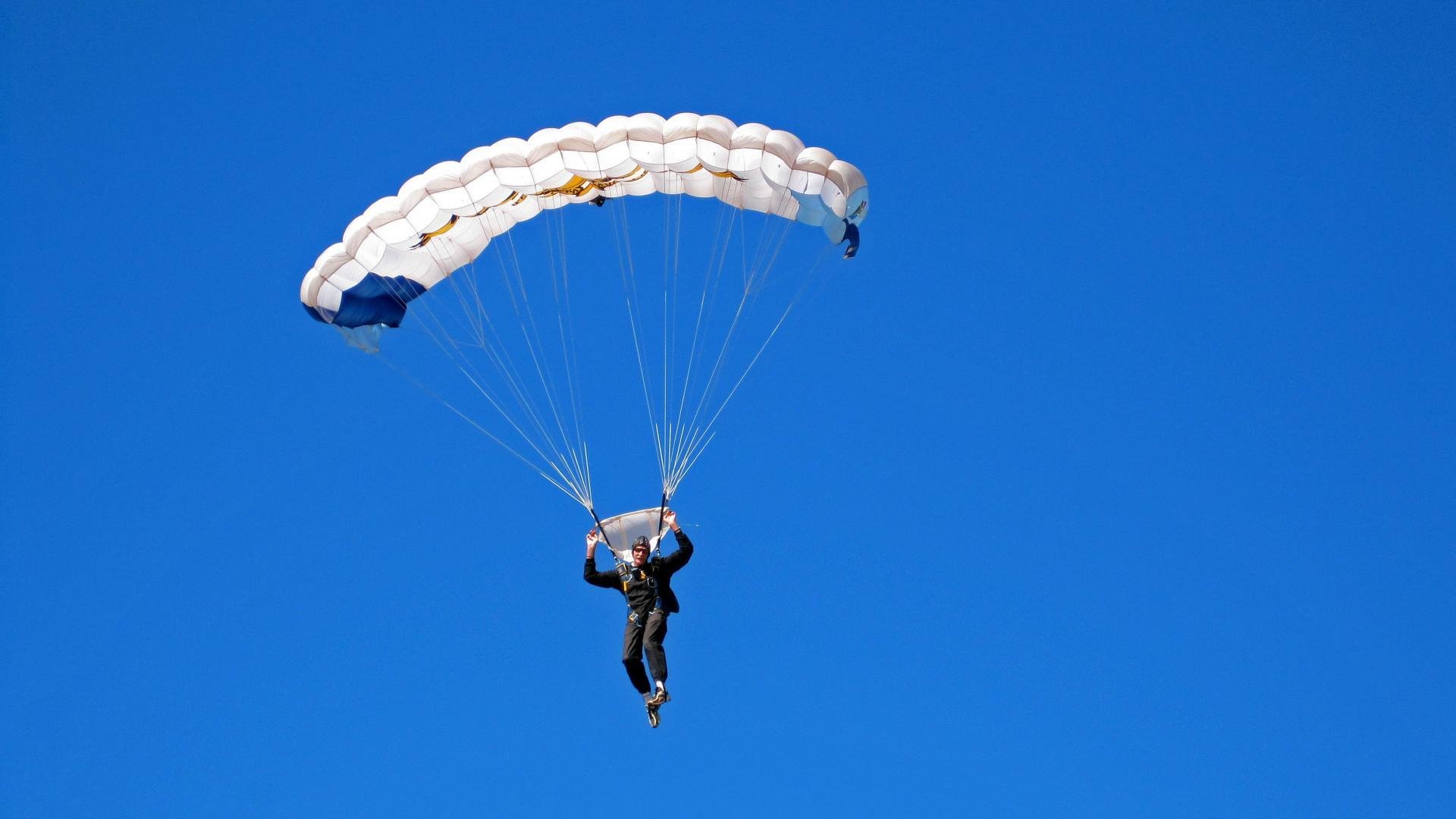 “多场景模拟与AI战术预判，未来对抗将更加智能化和科学化”，场景模拟app